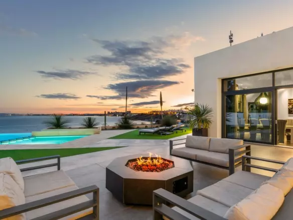 6-bedroom Villa In Cabo Roig, Spain (479 M²)
