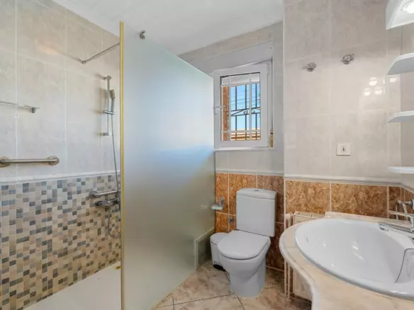 7-bedroom Town House In Rojales, Spain (497 M²)