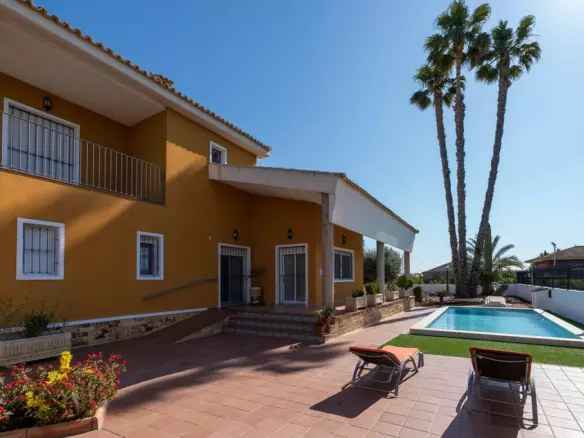5-bedroom Villa In Orihuela, Spain (495 M²)