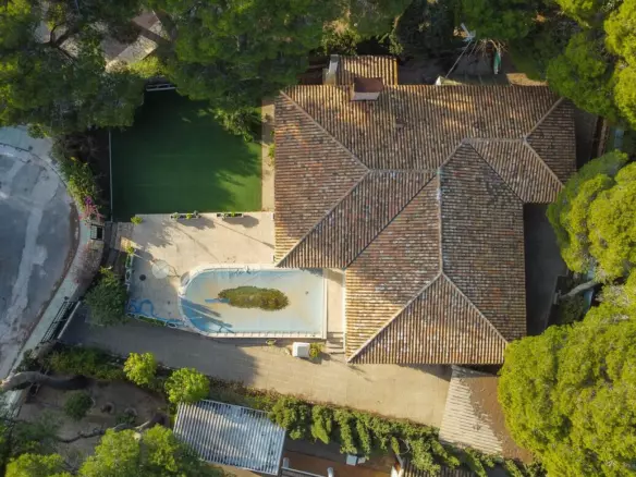 6-bedroom Villa In Orihuela Costa, Spain (204 M²)
