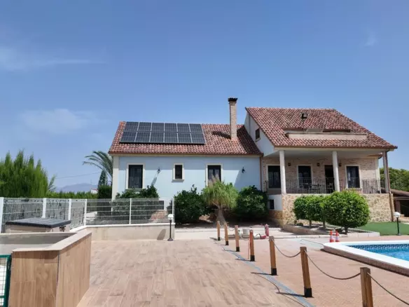 6-bedroom Villa In San Isidro, Spain (447 M²)