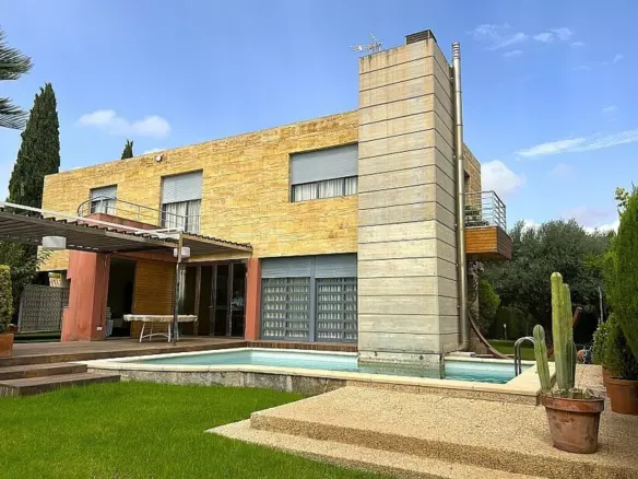 4-bedroom Villa In Orihuela Costa, Spain (413 M²)