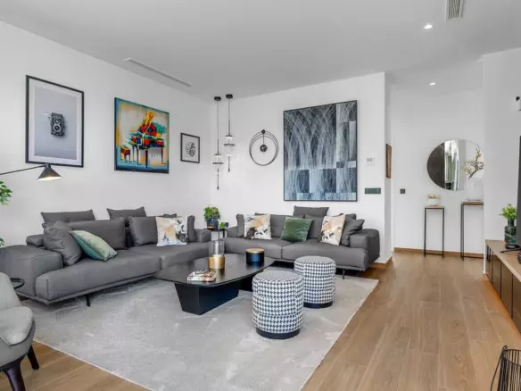 3-bedroom Villa In Benijofar, Spain (146 M²)