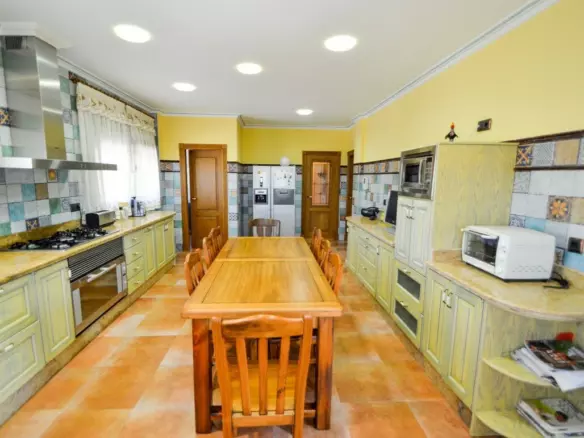 5-bedroom Villa In Orihuela, Spain (270 M²)