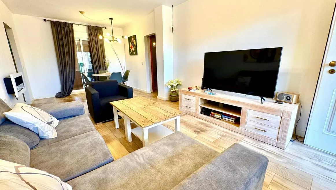 2-bedroom Apartment In Santa Pola, Spain (85 M²)