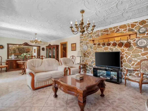 7-bedroom Town House In Rojales, Spain (497 M²)