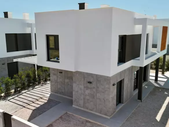 4-bedroom Villa In Alicante, Spain (224 M²)