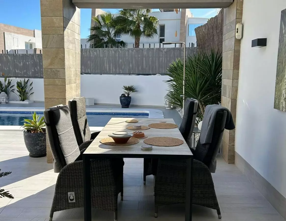 3-bedroom Villa In Algorfa, Spain (130 M²)
