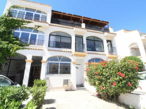2-bedroom Town House In Santa Pola, Spain (117 M²)