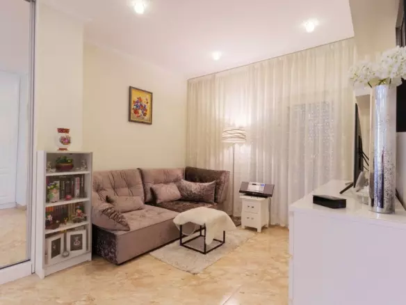 7-bedroom Villa In Orihuela Costa, Spain (284 M²)