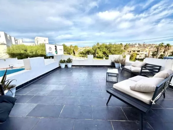 6-bedroom Villa In Orihuela Costa, Spain (218 M²)