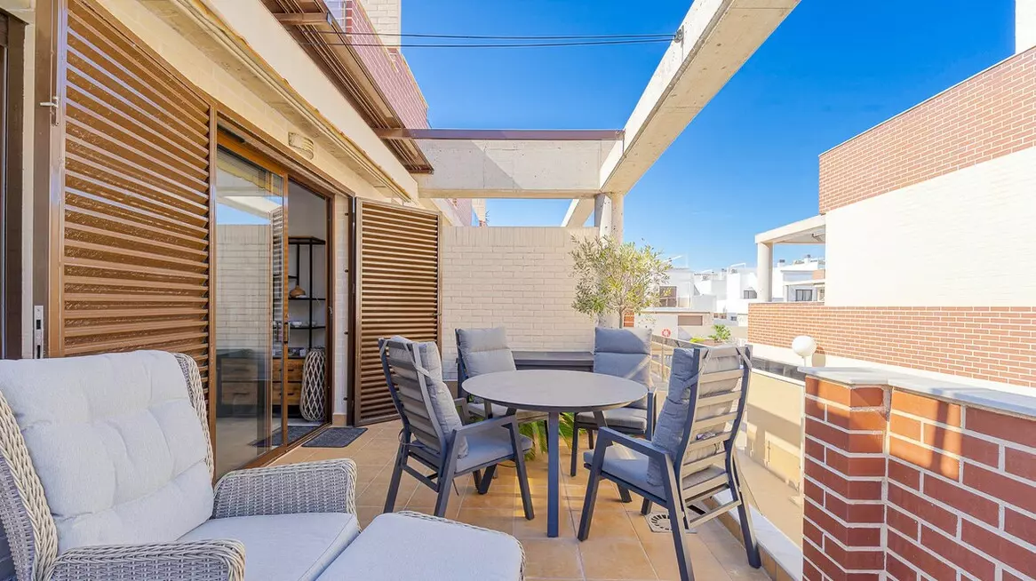 3-bedroom Apartment In Orihuela Costa, Spain (81 M²)