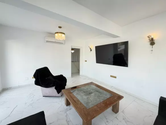 6-bedroom Villa In Orihuela Costa, Spain (240 M²)