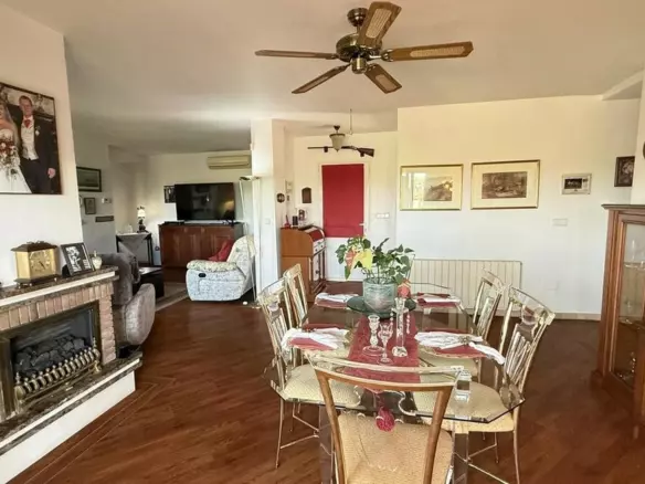 5-bedroom Villa In Orihuela Costa, Spain (220 M²)
