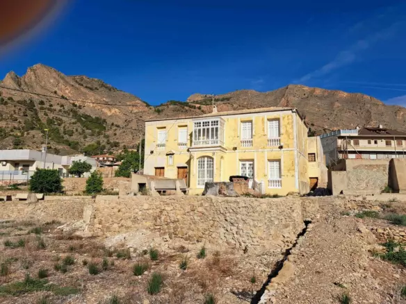 7-bedroom Country House In Orihuela, Spain (431 M²)
