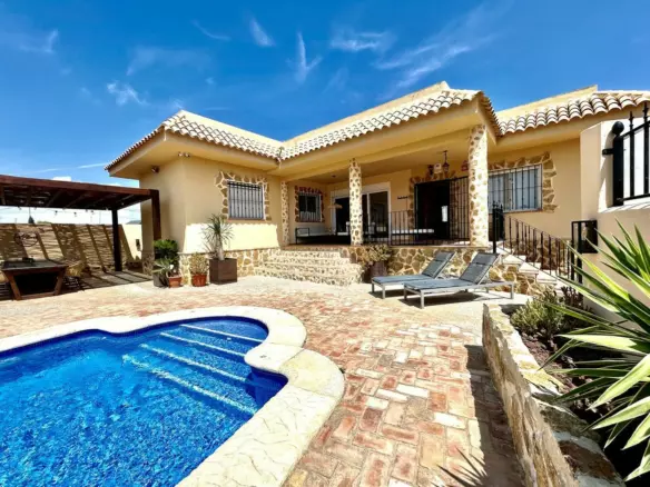 5-bedroom Villa In Orihuela Costa, Spain (238 M²)