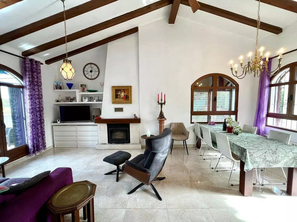 4-bedroom Villa In Orihuela Costa, Spain (184 M²)