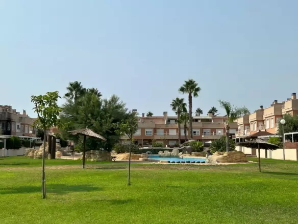 3-bedroom Villa In Santa Pola, Spain (119 M²)