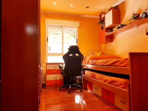 4-bedroom Apartment In Santa Pola, Spain (113 M²)