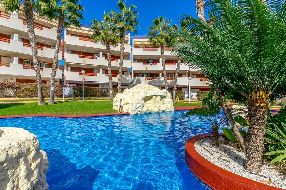 2-bedroom Apartment In Orihuela Costa, Spain (77 M²)