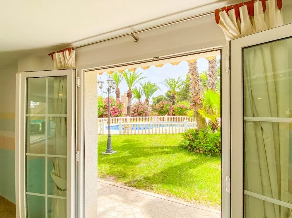 7-bedroom Villa In Orihuela Costa, Spain (430 M²)