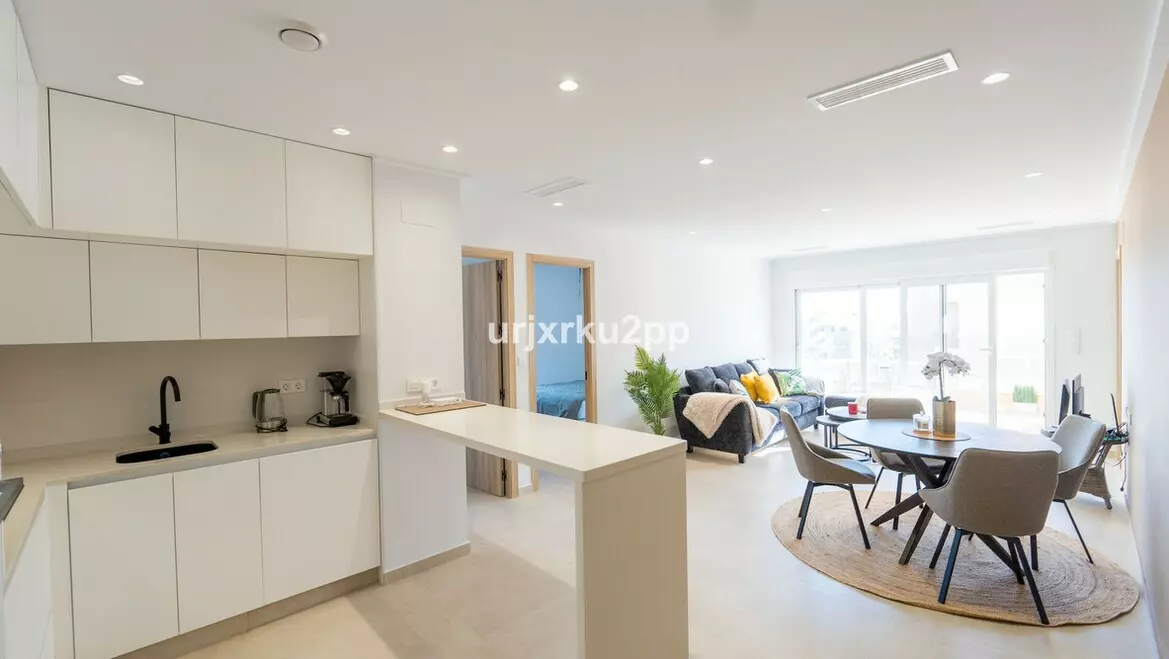 3-bedroom Apartment In Guardamar Del Segura, Spain (101 M²)