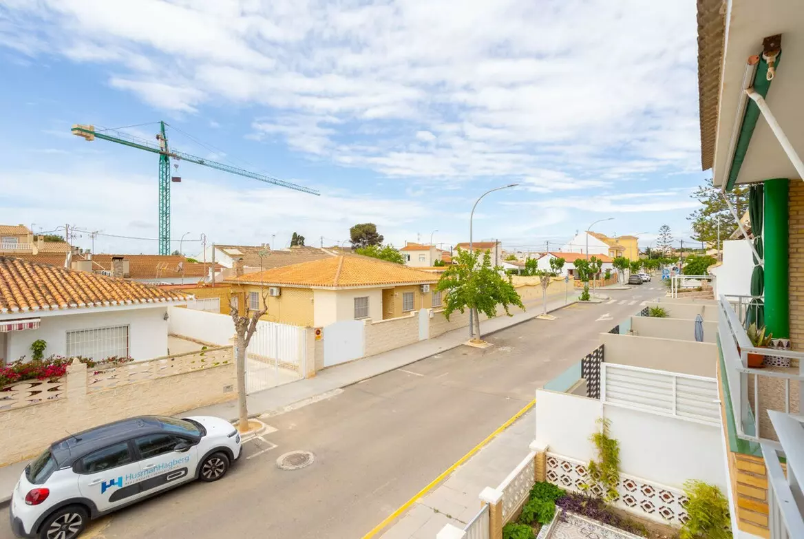 3-bedroom Apartment In Pilar De La Horadada, Spain (70 M²)