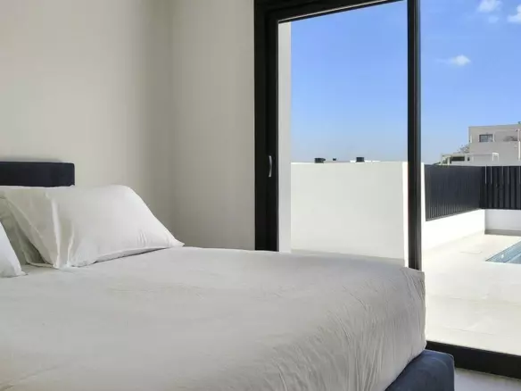 4-bedroom Villa In Rojales, Spain (265 M²)