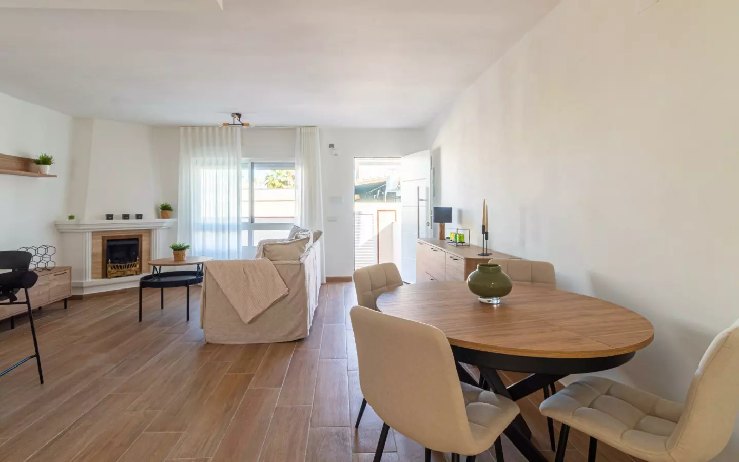 2-bedroom Townhouse In Torrevieja, Spain (80 M²)