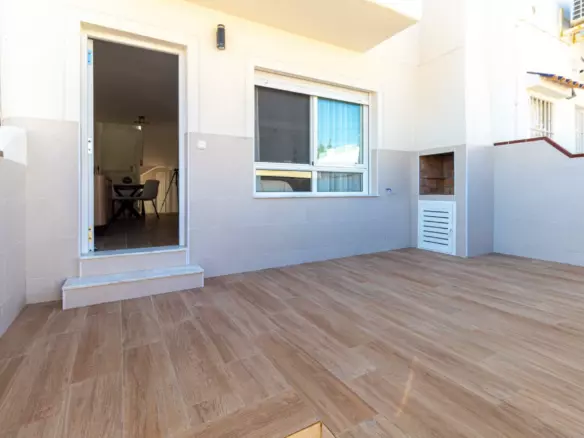 2-bedroom Townhouse In Torrevieja, Spain (80 M²)