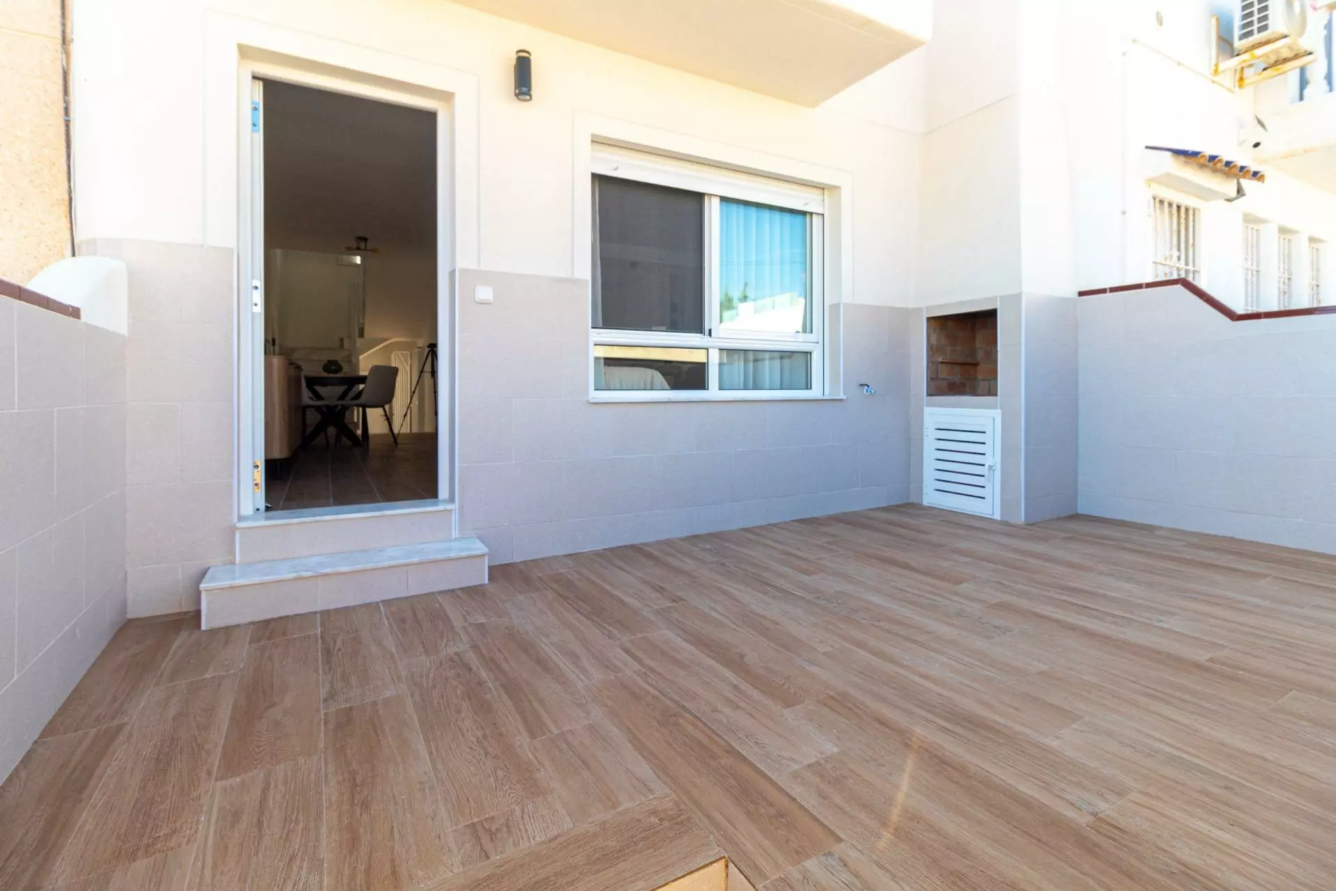 2-3-174062 2-bedroom Townhouse In Torrevieja, Spain (80 M²)