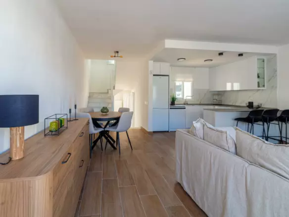 2-bedroom Townhouse In Torrevieja, Spain (80 M²)