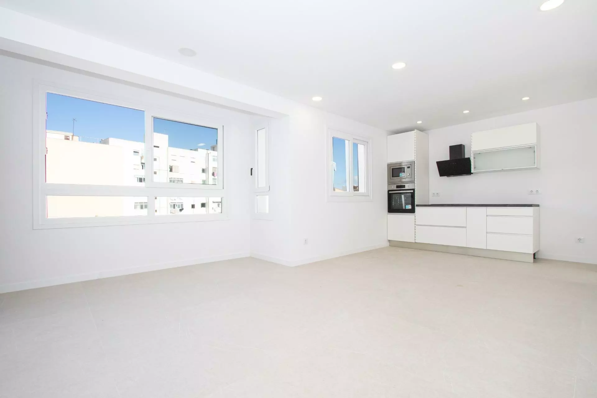 4-bedroom Apartment In Palma De Mallorca, Spain (110 M²)