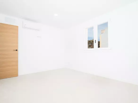 4-bedroom Apartment In Palma De Mallorca, Spain (110 M²)