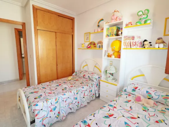 3-bedroom Penthouse In Torrevieja, Spain (95 M²)