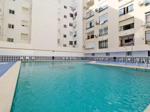 3-bedroom Penthouse In Torrevieja, Spain (95 M²)
