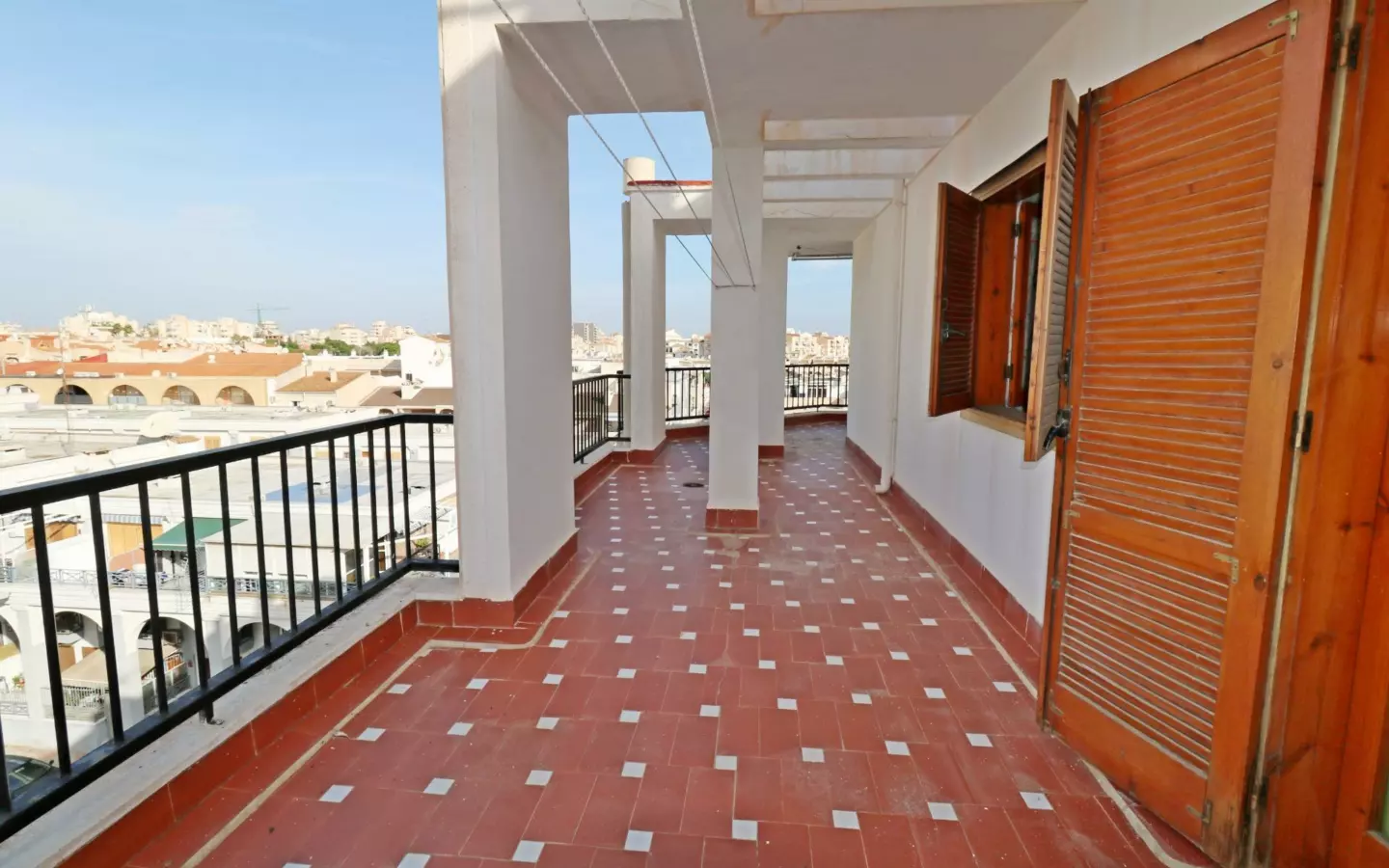 3-bedroom Penthouse In Torrevieja, Spain (95 M²)