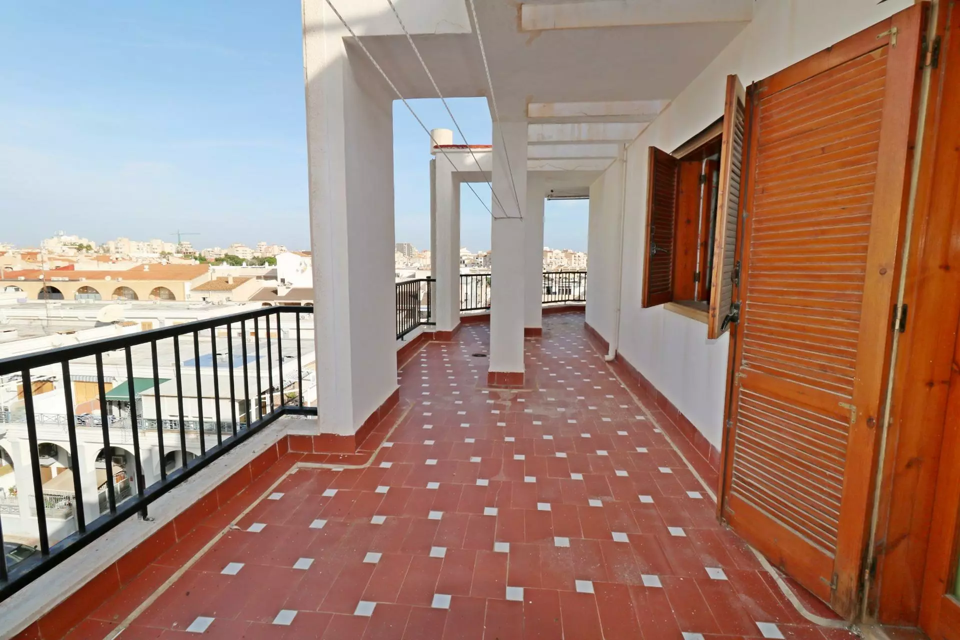 3-bedroom Penthouse In Torrevieja, Spain (95 M²)