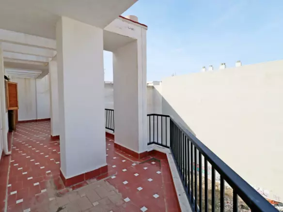 3-bedroom Penthouse In Torrevieja, Spain (95 M²)