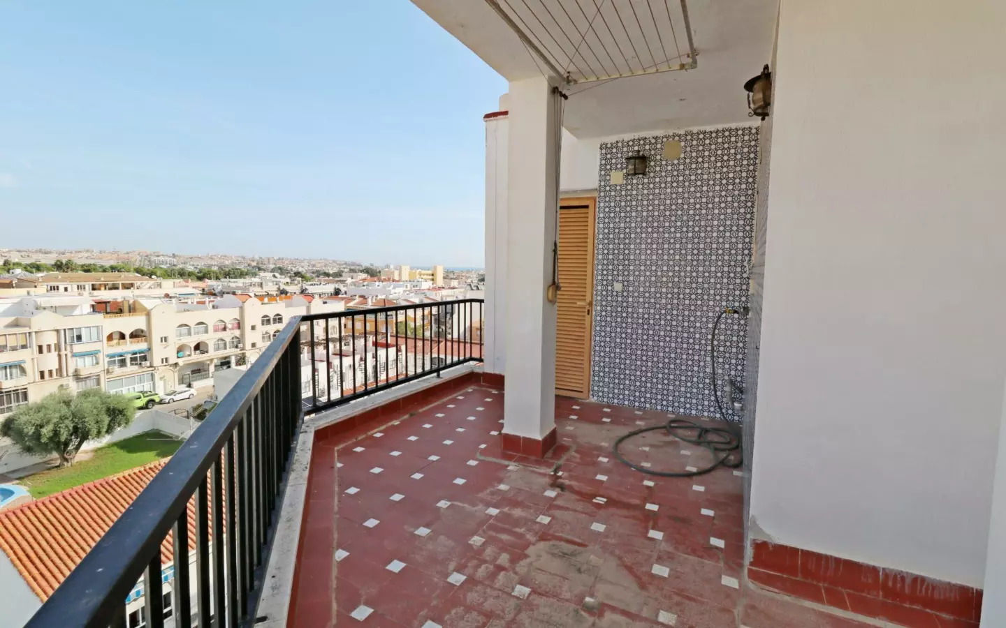 3-bedroom Penthouse In Torrevieja, Spain (95 M²)