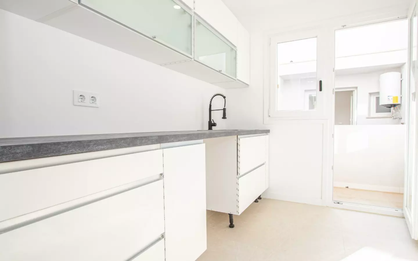 4-bedroom Ground Floor Apartment In Palma De Mallorca, Spain (110 M²)
