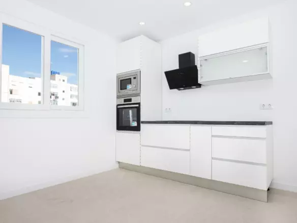 4-bedroom Ground Floor Apartment In Palma De Mallorca, Spain (110 M²)