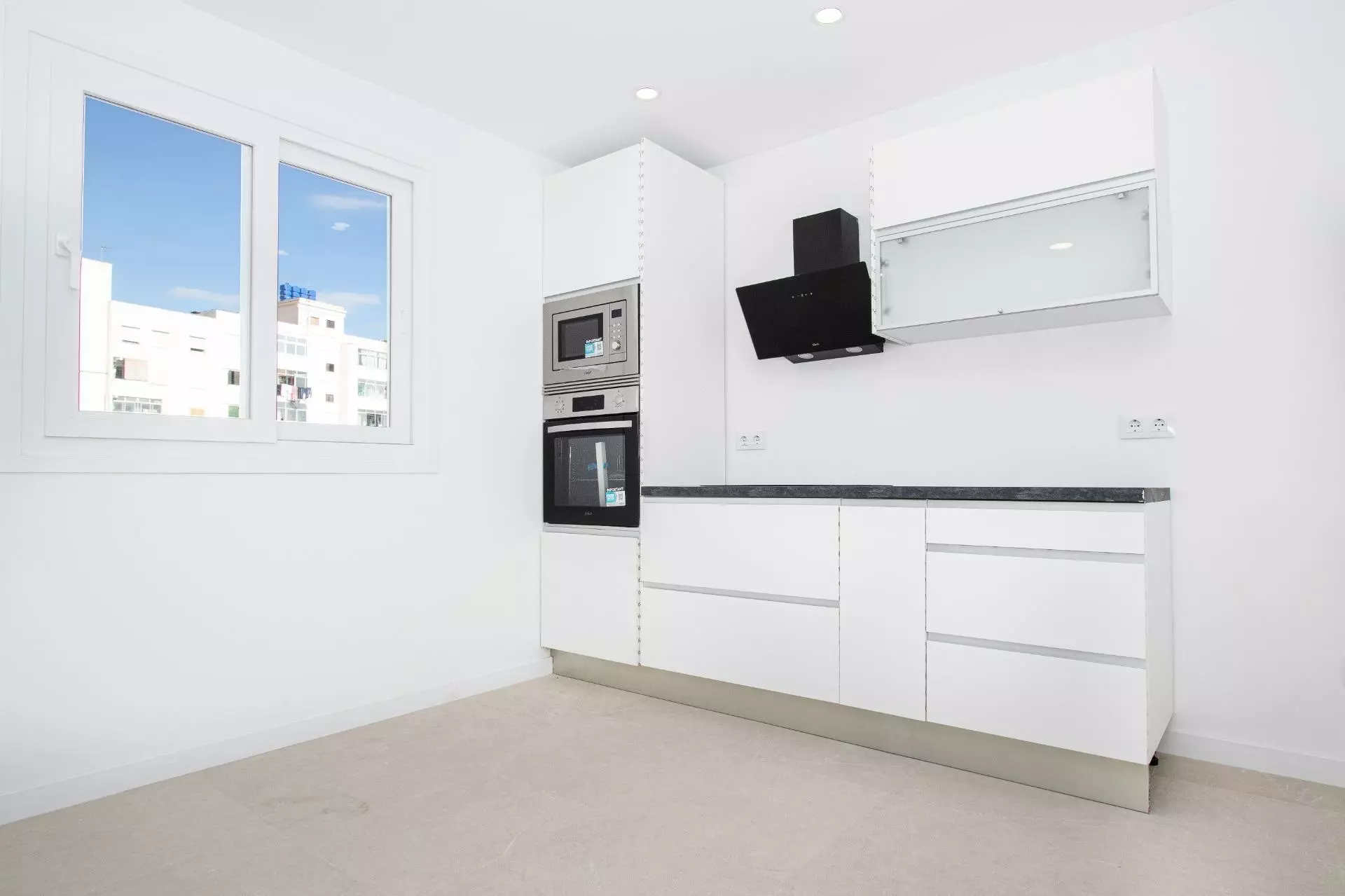 4-bedroom Ground Floor Apartment In Palma De Mallorca, Spain (110 M²)