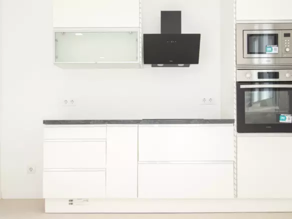 3-bedroom Apartment In Palma De Mallorca, Spain (100 M²)
