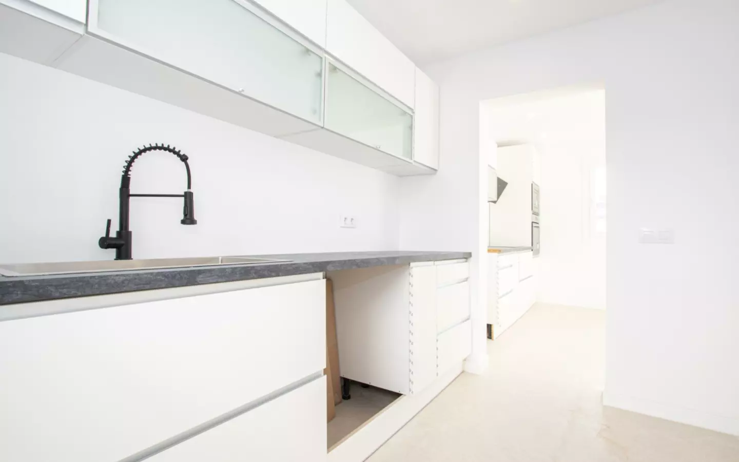 3-bedroom Apartment In Palma De Mallorca, Spain (100 M²)