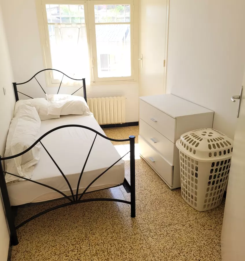 3-bedroom House In Magalas, France (90 M²)