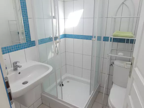 3-bedroom House In Magalas, France (90 M²)