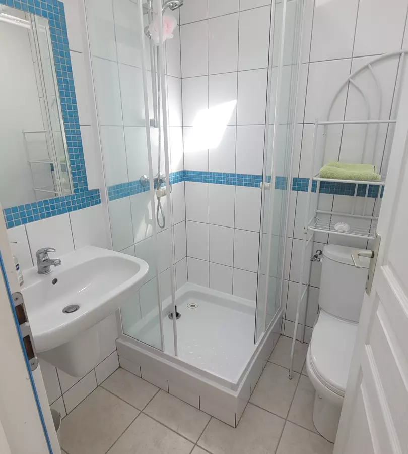 3-bedroom House In Magalas, France (90 M²)