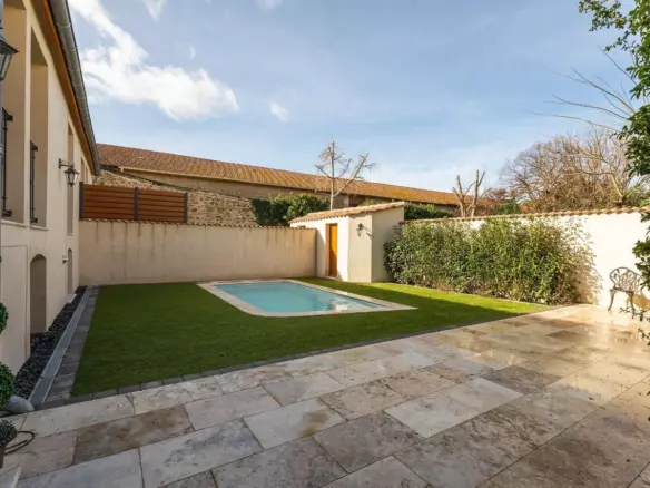 5-bedroom House In Saint Genies De Fontedit, France (170 M²)