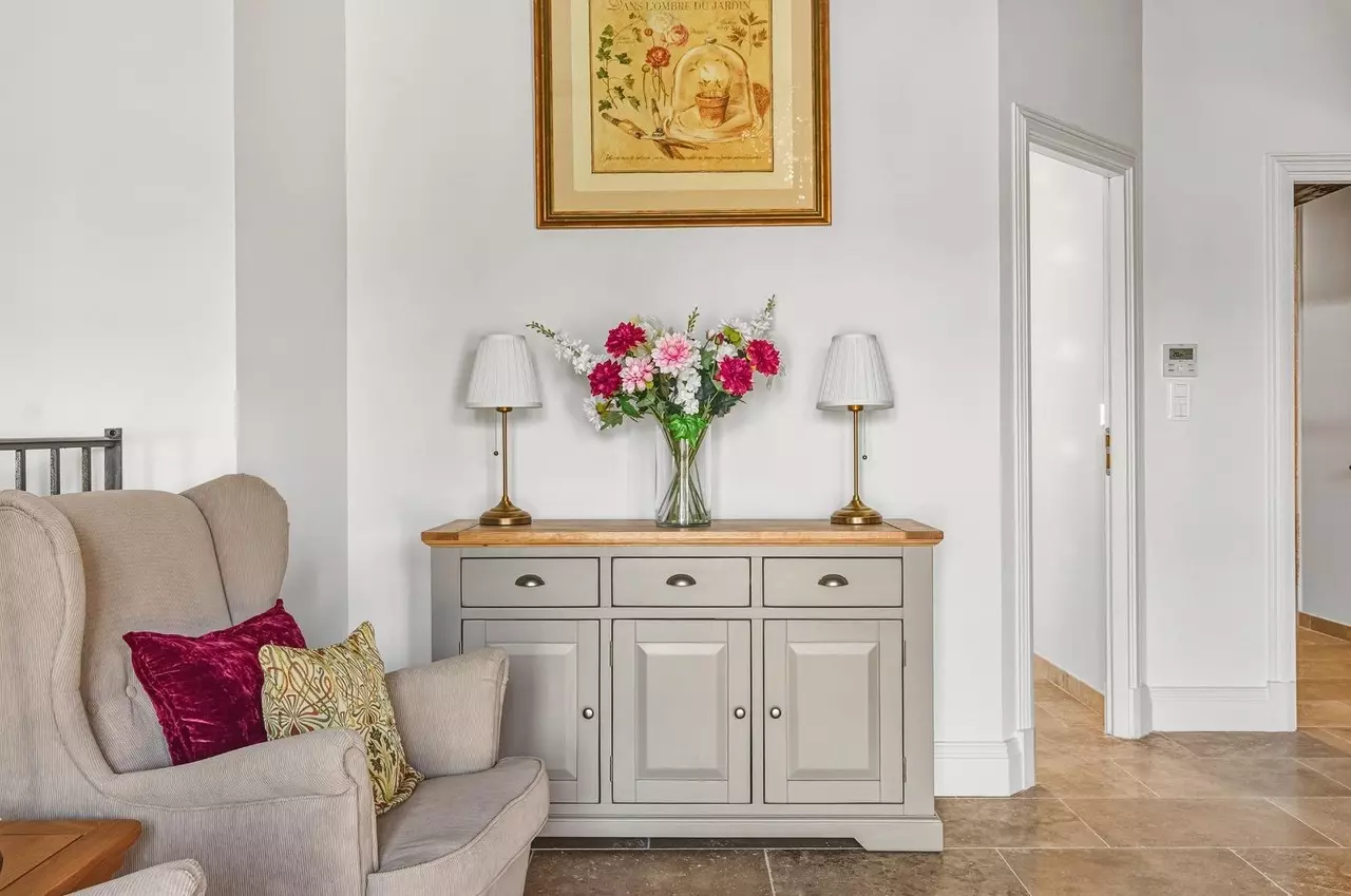5-bedroom House In Saint Genies De Fontedit, France (170 M²)